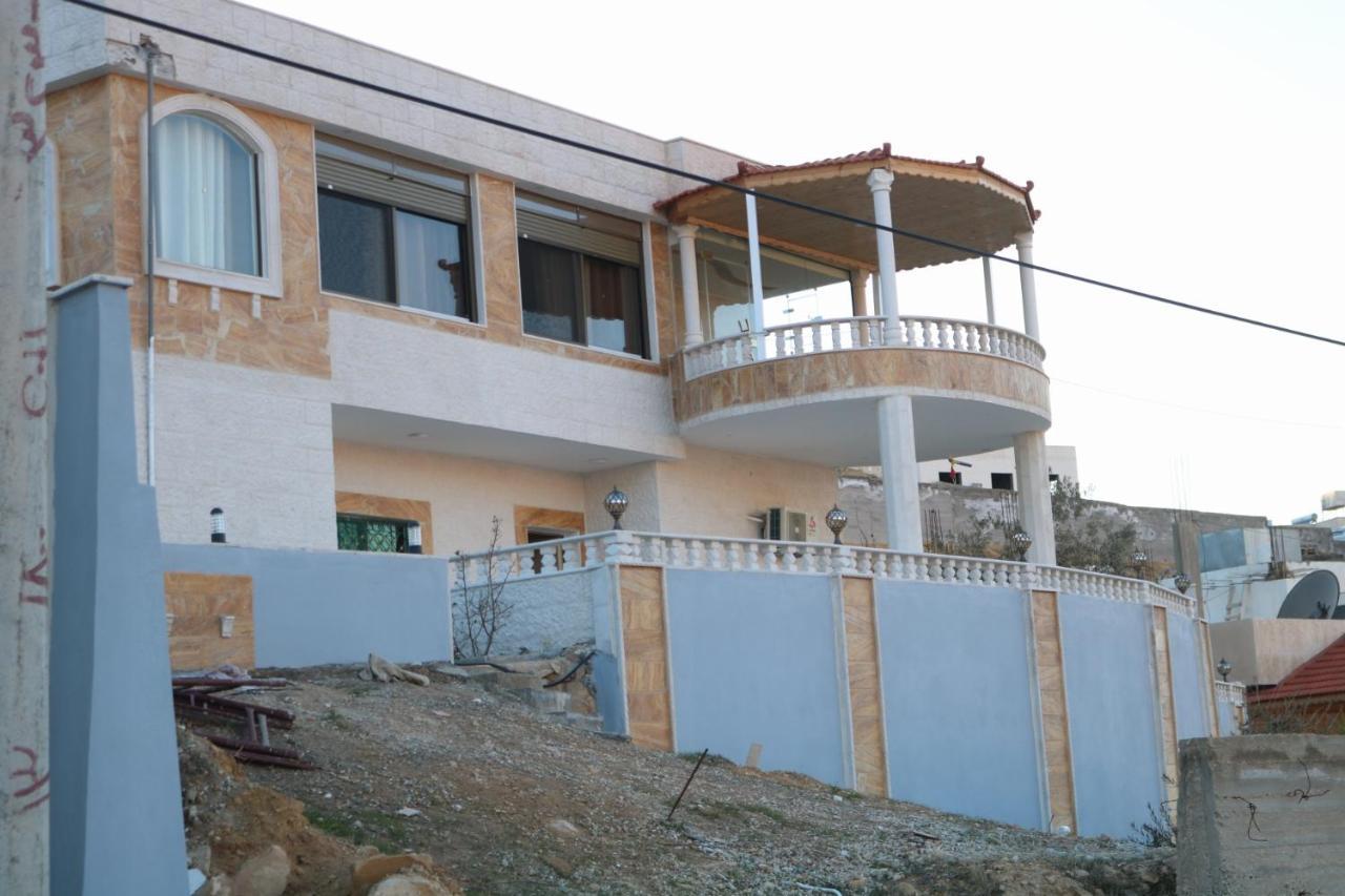 Hôtel Panoramic View à Wadi Musa Extérieur photo